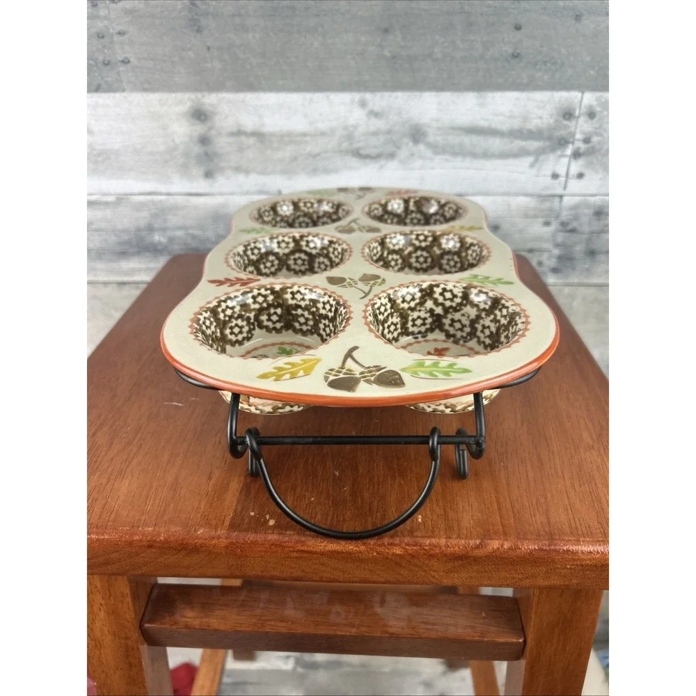 Temptations by Tara Old World Fall Harvest Leaves Acorns Muffin Pan Bakeware